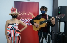 En Casa de la Vecina, Monsieur Periné.