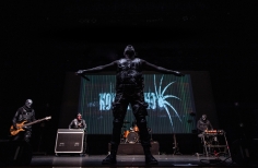 4x Trueque en el Teatro Jorge Eliécer Gaitán