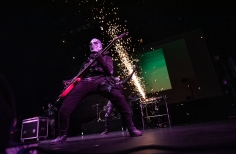 4x Trueque en el Teatro Jorge Eliécer Gaitán