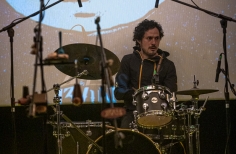 Zazous presenta 13 lunas en el estudio Gaitán.