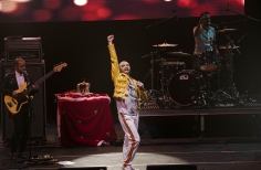 Lunada en La Media Torta con el show Yo no me llamo Freddie Mercury de Camilo Colmenares y la Misión Quynza del Planetario de Bogotá