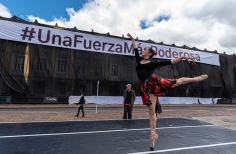 Una fuerza más poderosa, Filarmónica de Bogota.