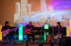 Jumaos: Vibraciones acústicas en la Sala Gaitán.