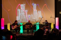 Jumaos: Vibraciones acústicas en la Sala Gaitán.