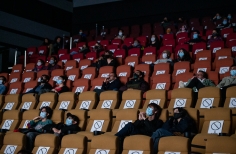Estreno y conversación - Película Los conductos.