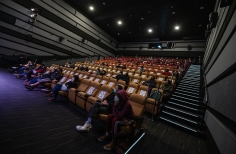 Estreno y conversación - Película Los conductos.