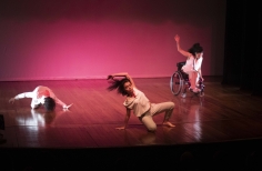 Viernes Escénicos en el Teatro El Parque con ConCuerpos y Mistérica Escénica