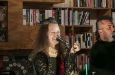 Pequeños Conciertos en Librerías: Zazous