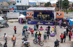 Bogotá recibió las primeras serenatas del 2021