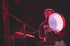 Hipnotismo musical de Gato e´ Monte en la Sala Gaitán