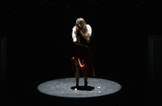 El teatro y el cierco se encuentran.