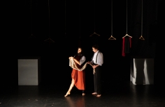 El teatro y el cierco se encuentran.