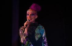 Estudio Escénico: Caballo Cabaret.