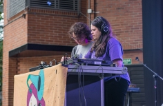 Tortazo mujeres en la Media Torta