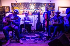 Salsa al Parque llegó a Casa de Citas