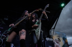 Distorsión, Escenarios en la cuadra