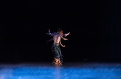 Gala Orbitante, Residentes I