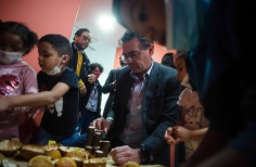 Visita Alejandro Gaviria Castillo de las Artes