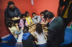 Visita Alejandro Gaviria Castillo de las Artes