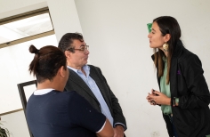 Visita Alejandro Gaviria Castillo de las Artes