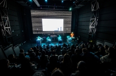 Ópera modular contemporánea Violeta