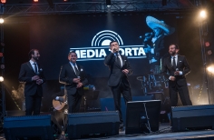 A grito herido- La Media Torta