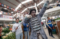 Teatro en Plazas de Mercado