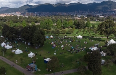 I Bienal internacional de arte para la primera inf