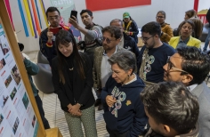 Alcaldesa junto a la secretaria de cultura, el director de Idartes y el gerente de artes audiovisuales en la visita al parque el Tunal, en la cinemateca el Tunal