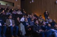 Alcaldesa junto a la secretaria de cultura, el director de Idartes y el gerente de artes audiovisuales en la visita al parque el Tunal, en la cinemateca el Tunal