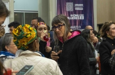 Artistas en la premiere de la película Cuando las aguas se juntan