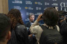 Alcaldesa en entrevista de la Premiere de Cuando se juntan las aguas