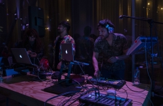 Dj en el Hall de la sala capital en la Gala rodante 2022.