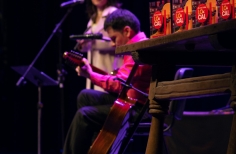 Así fue el reconocimiento de Es Cultura Local en el Teatro Jorge Eliécer Gaitán el pasado miércoles 15 de marzo. Conoce a los ganadores de la tercera versión, más de 500 participantes que recibieron un reconocimiento por promover el arte y la cultura en las 20 localidades de Bogotá. Fueron homenajeados en una jornada llena de danza y música, junto con las palabras de agradecimiento de parte de Catalina Valencia, Secretaria de Cultura, Recreación y Deporte y Felipe Jiménez, Secretario de Gobierno.