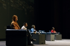 Así fue el reconocimiento de Es Cultura Local en el Teatro Jorge Eliécer Gaitán el pasado miércoles 15 de marzo. Conoce a los ganadores de la tercera versión, más de 500 participantes que recibieron un reconocimiento por promover el arte y la cultura en las 20 localidades de Bogotá. Fueron homenajeados en una jornada llena de danza y música, junto con las palabras de agradecimiento de parte de Catalina Valencia, Secretaria de Cultura, Recreación y Deporte y Felipe Jiménez, Secretario de Gobierno.