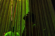 Público interactuando con la Exposición El Beat.