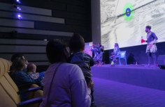 Público disfrutando de las actividades de Tómate la Cinemateca de Bogotá. Presentación de la Liga Super criolla.