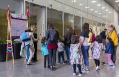 Público disfrutando de las actividades de Tómate la Cinemateca de Bogotá. 