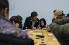Público disfrutando de las actividades de Tómate la Cinemateca de Bogotá. 