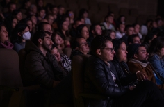 Omisión: thriller psicológico y de suspenso