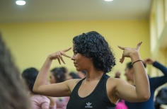Danza folclórica del desierto de la India