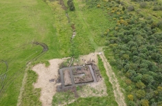 Beca de investigación en arte, tecnología y ancestralidad – Zanjas y camellones