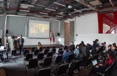    	 LCI - Escuela de Moda, Arte y Diseño