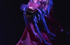 Escena joven Obra Colores. Seki Sano