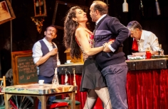 Forever Young. Teatro Arlequin