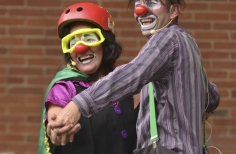 XIX Festival de teatro y circo de Bogotá. La media torta