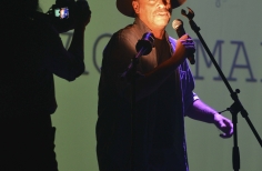 FIAV - QUIEN ES MARGARITA LEON. Teatro El Parque