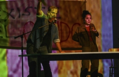 FIAV - QUIEN ES MARGARITA LEON. Teatro El Parque