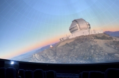 Lanzamiento Película Astronomía a gran escala. Planetario.