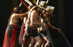 Danza indígena Teatro Jorge Eliécer Gaitán